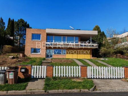 Pronájem 2 byty v rodinném domě Zlín Nivy - 2 bytové jednotky (5+1 a 1+1) + 3 garáž + dílna + sklad - Fotografie 5