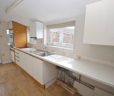2 bedroom detached bungalow to rent - Photo 4