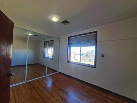 9 Gruner Street, 2170, Mount Pritchard Nsw - Photo 4