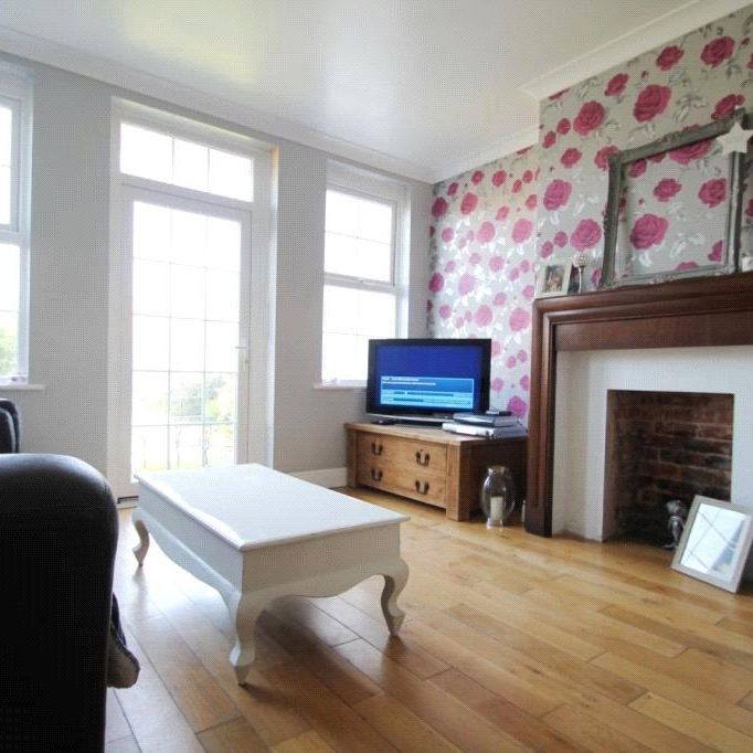 4 bedroom house to rent - Photo 1