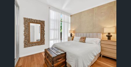 Contemporary Family Living in Sought-After Newport - Photo 4