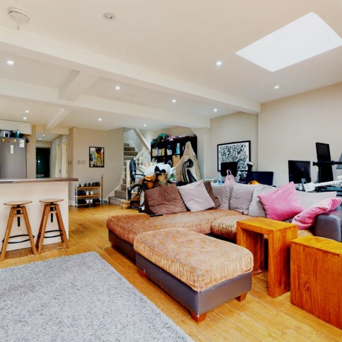 4 Bed / 2 Bath - Photo 1
