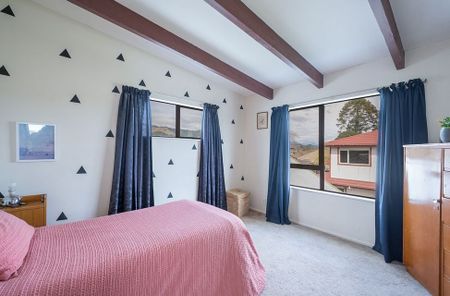 Affordable & Private 1-Bedroom Unit – Great Views - Photo 2