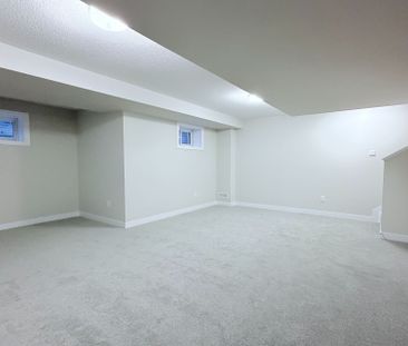 For Lease - 381 Les Emmerson Drive, Barrhaven, Ontario - Photo 3