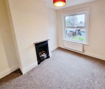 Oswald Road, Rushden, Northants, NN10 - Photo 1