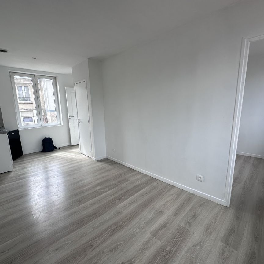 Location Appartement 2 pièces 28m² CAMBRAI 59400 - Photo 1