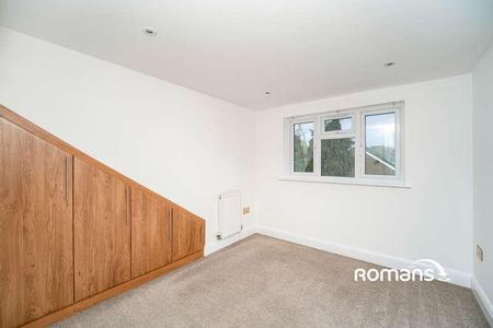 Fairfield Road, West Drayton, UB7 - Photo 3