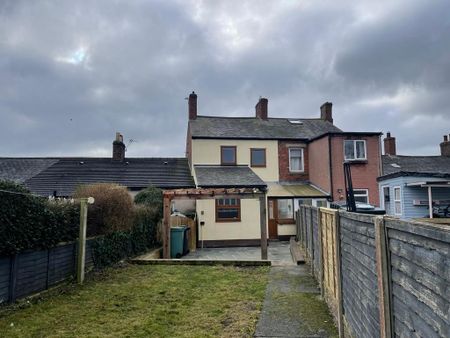 3 bedroom terraced house to rent - Photo 2