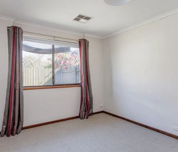 Two bedroom unit with ducted air conditioning - Photo 5