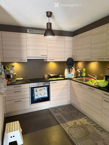 Grand appartement à louer avec place de parc intérieure - Photo 3