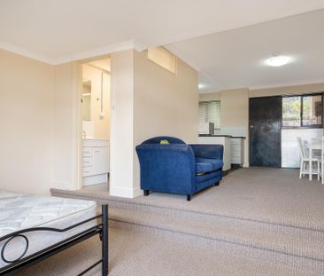 2/432 Beaufort Street - Photo 1