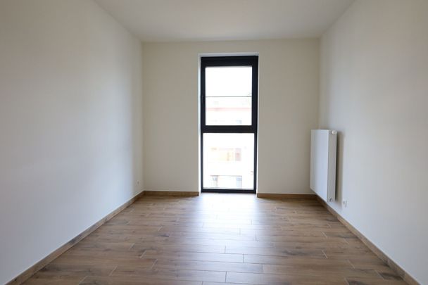 Nieuwbouwappartement met terras en 2 autostaanplaatsen - Foto 1