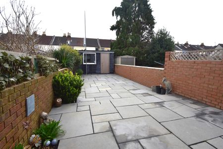 2 bedroom terraced house to rent - Photo 5