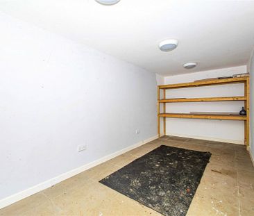 3 bed Semi Detached House for rent - Photo 5