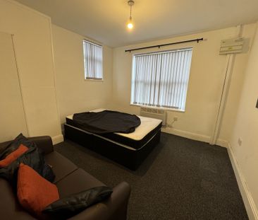 1 Bedroom Studio for Rent - Photo 1