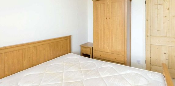 Munster Road, SW6 6BY, London - Photo 2