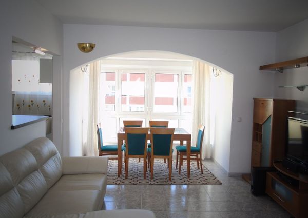 Apartamento T2 Totalmente Mobilado Cozinha Equipada Quinta do Marquês/ Oeiras