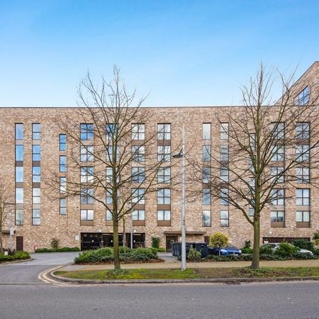 3 bedroom flat to rent - Photo 4