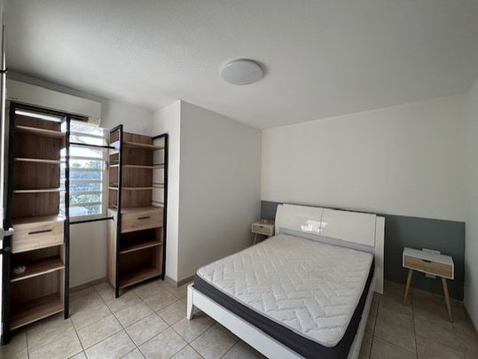 Location Appartement 2 pièces 33m² LES ABYMES 97139 - Photo 1