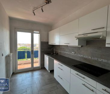 Location Appartement 4 pièces 88m² CANNES 06400 - Photo 2