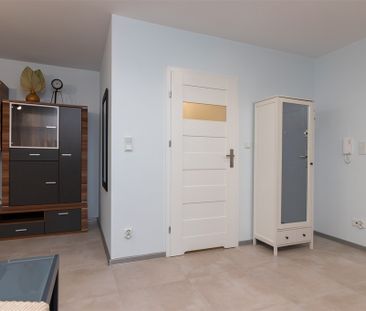 Atrakcyjna kawalerka w nowoczesnym budynku - Photo 5