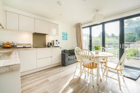 3 bedroom townhouse to rent - Photo 5