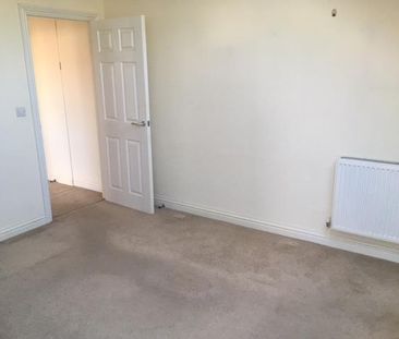 The Kingsway, SWANSEA - Photo 2