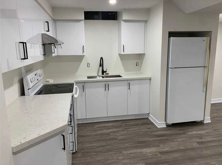 For Lease - 1549 Woodruff Crescent, Pickering, Ontario - Photo 2