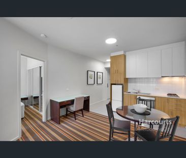 701/250 Elizabeth Street, Melbourne, Vic 3000 - Photo 2