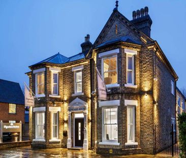 Somersby House Room 5 - Photo 1