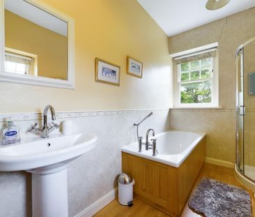 3 bedroom semi-detached house to rent - Photo 4