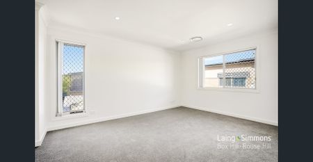 Modern Family Living in a Prime North Kellyville Location! - Photo 2