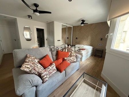 Alquiler de estudio en Calle Arenal - Photo 2