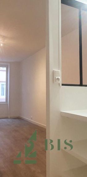 Location Appartement 1 pièce 31m² LE COTEAU 42120 - Photo 1