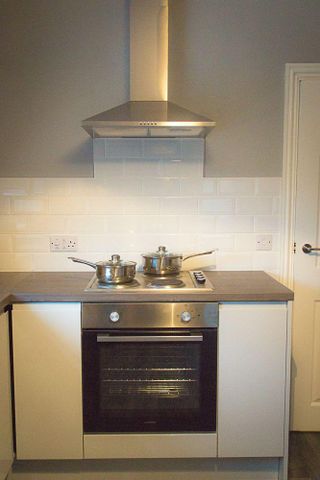 1 bedroom in a house share to rent - Photo 4