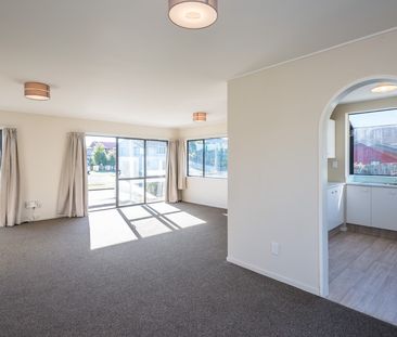 66 Queens Road, Waikanae Beach - Photo 6