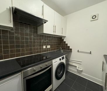2 bedroom flat to rent - Photo 5