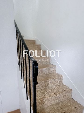 A LOUER - centre de VIRE - BEAU ET GRAND T2 TR�S LUMINEUX - Photo 3