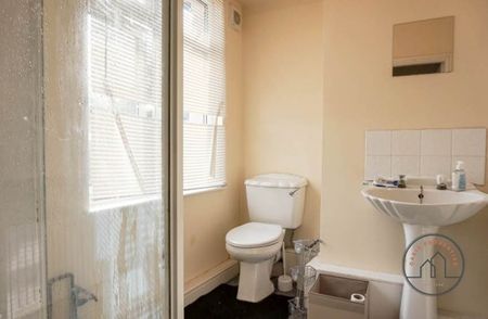 Flat 6 Headingley House, Leeds, LS6 3HD - Photo 4