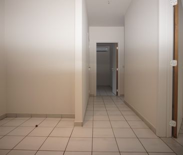 Instapklaar 2 slaapkamer appartement met garage - Foto 1