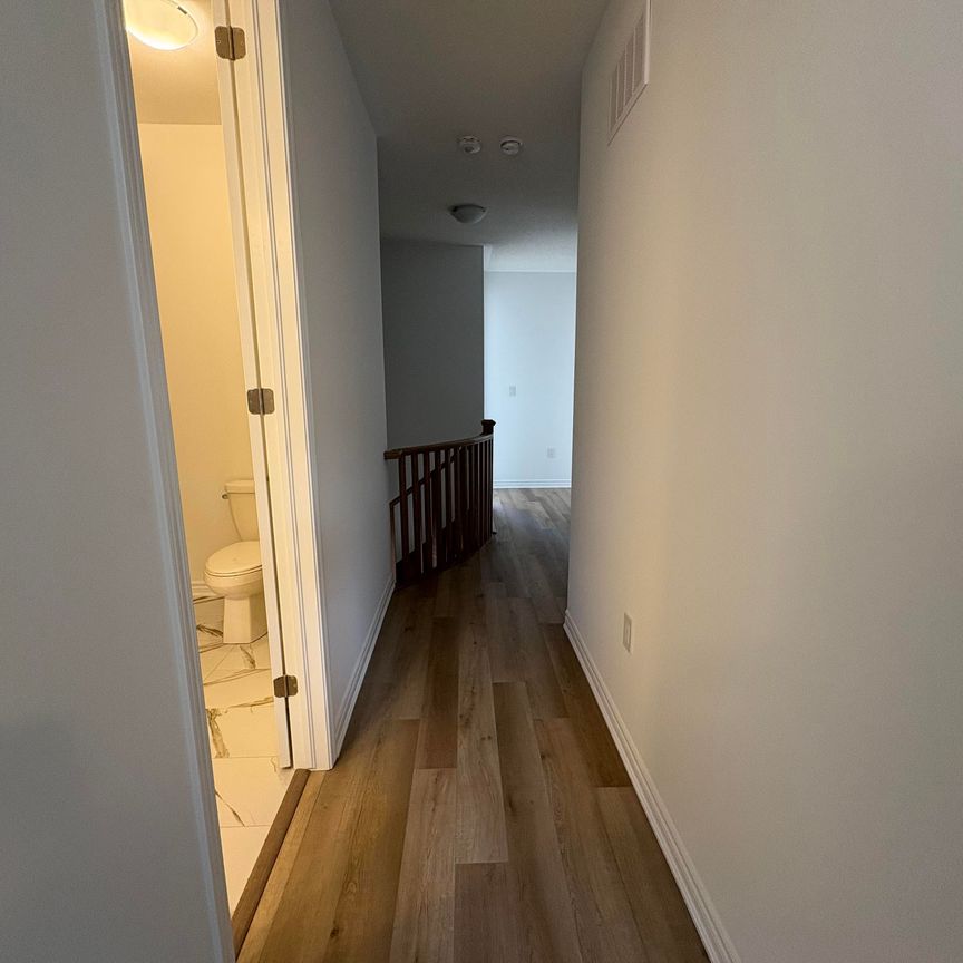 For Lease - 1368 Copley Court, Milton, Ontario - Photo 1