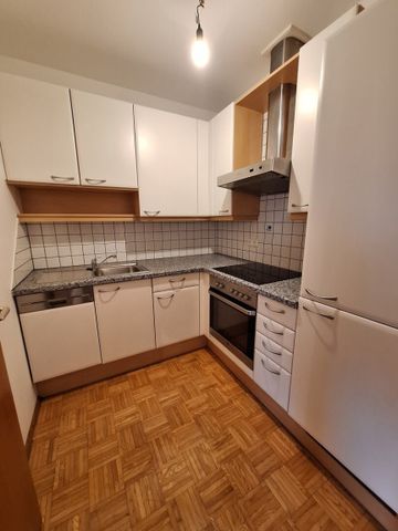 360 Tour / Sanierte 2-Zimmer-Neubau-Dachgeschosswohnung mit Balkon in zentraler Lage von Klagenfurt - Photo 3