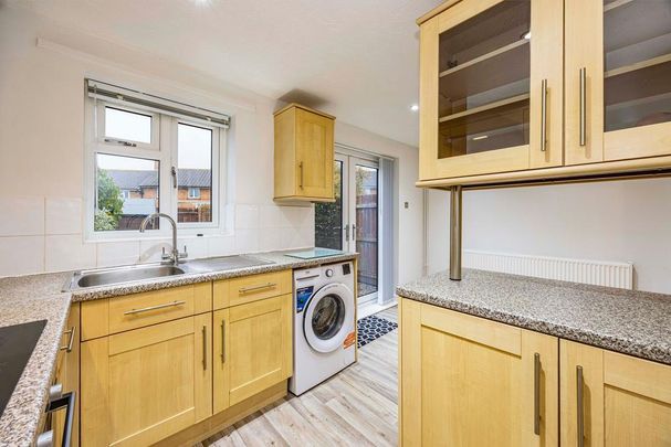 2 bedroom terraced house to rent - Photo 1