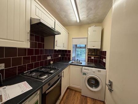 1 bedroom flat to rent - Photo 3