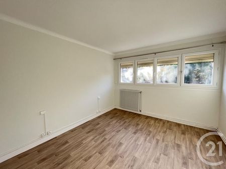 5 pièces - 104,77 m2 CHARTRES - 28 - Photo 2