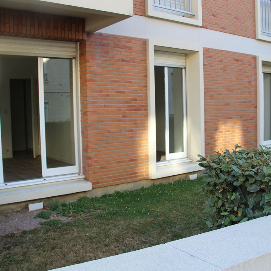 CENTRE VILLE DE BEAUVAIS : T3 AVEC JARDINET, - Photo 1