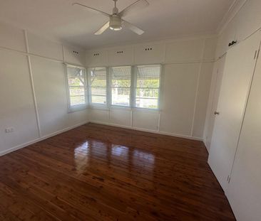 For Rent: Charming 2-Bedroom Park-Facing Home! Close to Seven Hills... - Photo 4