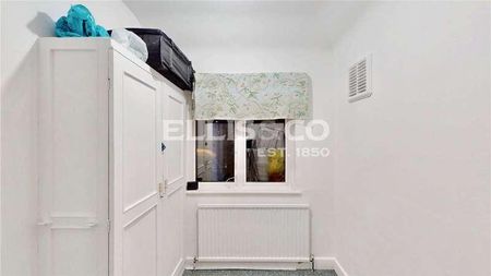 Uxendon Hill, Wembley, HA9 - Photo 2