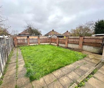 Grasmere Avenue, Tilehurst, Reading, RG30 - Photo 2