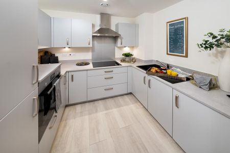 2 bedroom retirement property to rent - Photo 5